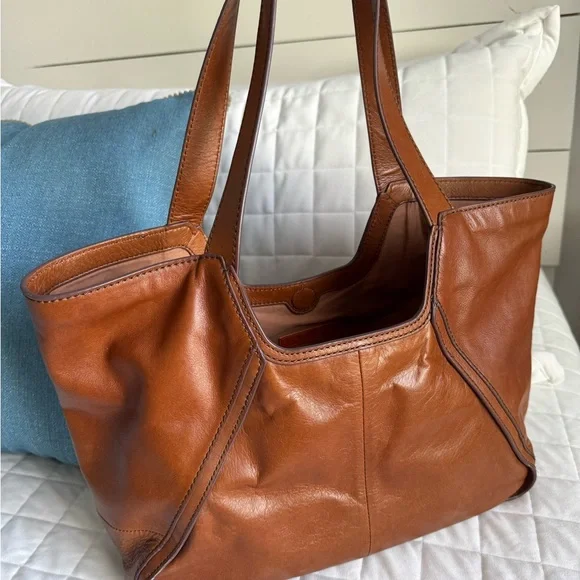 HOBO Bellamy Genuine Leather Tote - Picture 4 of 13